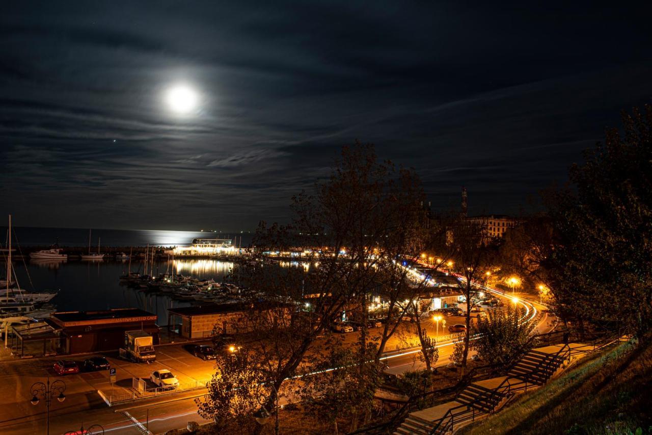 Apartamento Sunset By Old Town Constanţa Exterior foto